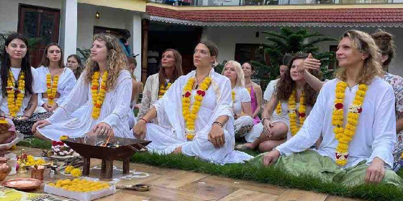 200-Hour Yoga Teacher Training Course in Goa: A Life-Changing Experience for Aspiring Yogis